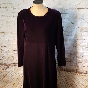 Jacquelyn Ferrar size 18 deep purple velour maxi